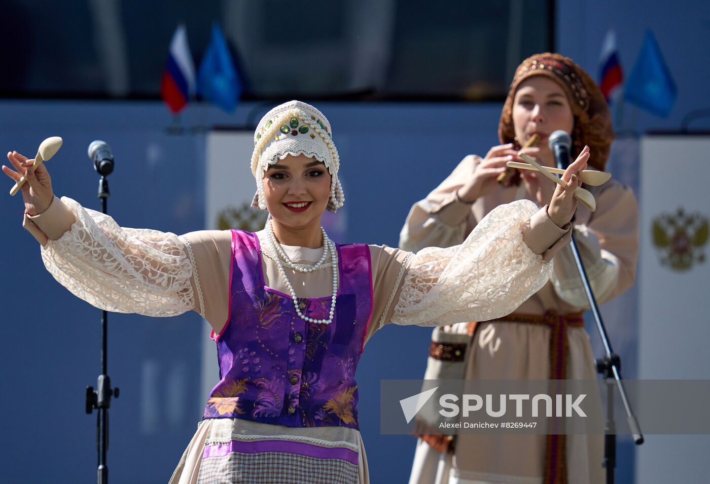 Russia EEF Sidelines