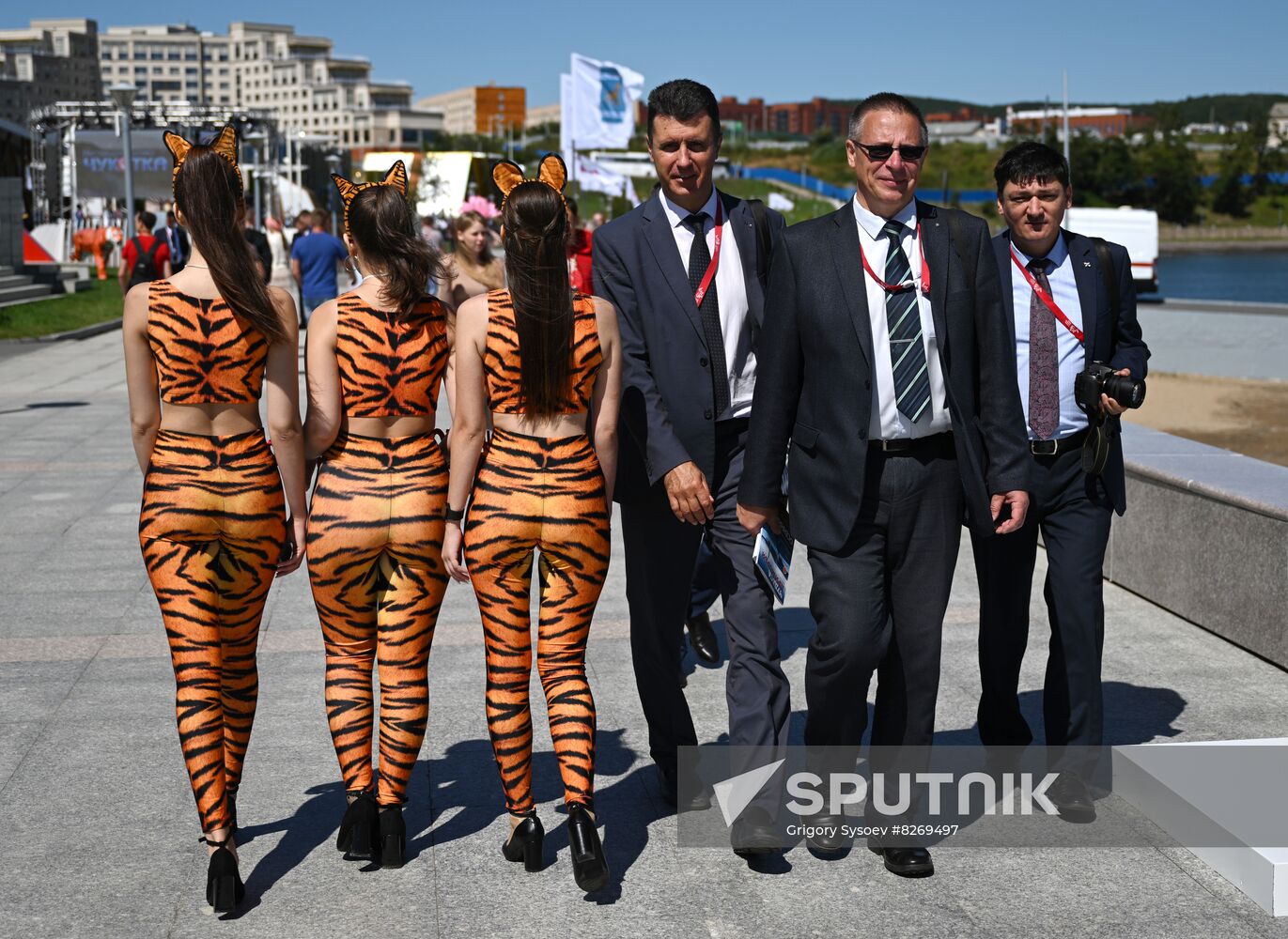 Russia EEF Sidelines