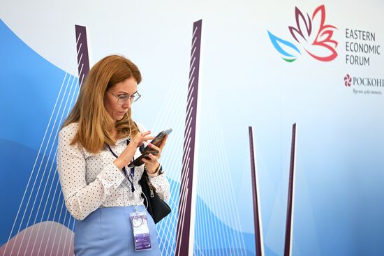 Russia EEF Sidelines