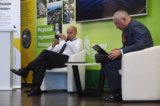Russia EEF Sidelines