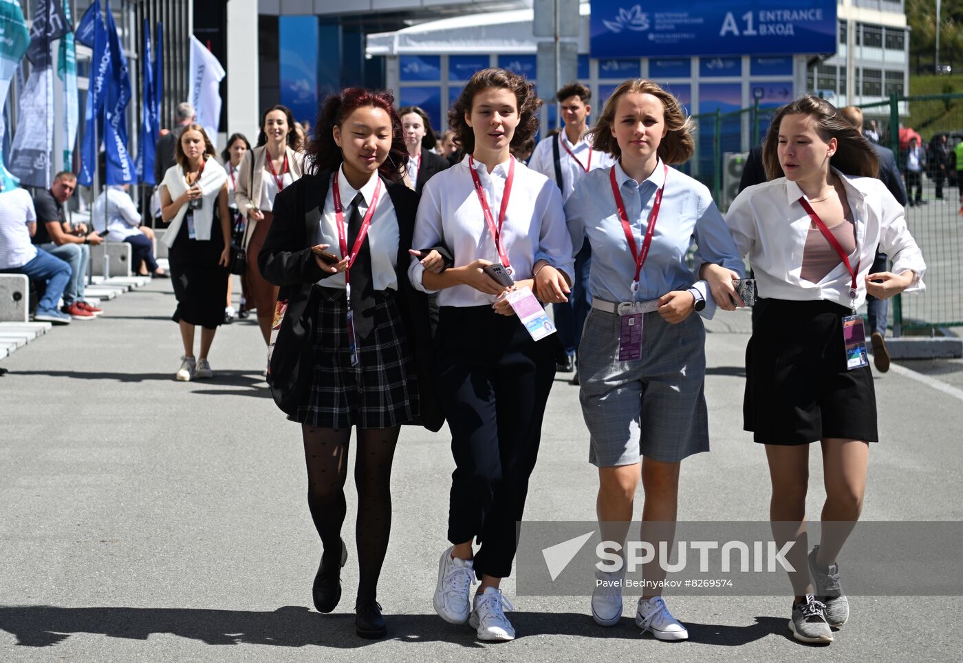 Russia EEF Sidelines