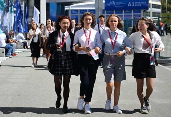 Russia EEF Sidelines