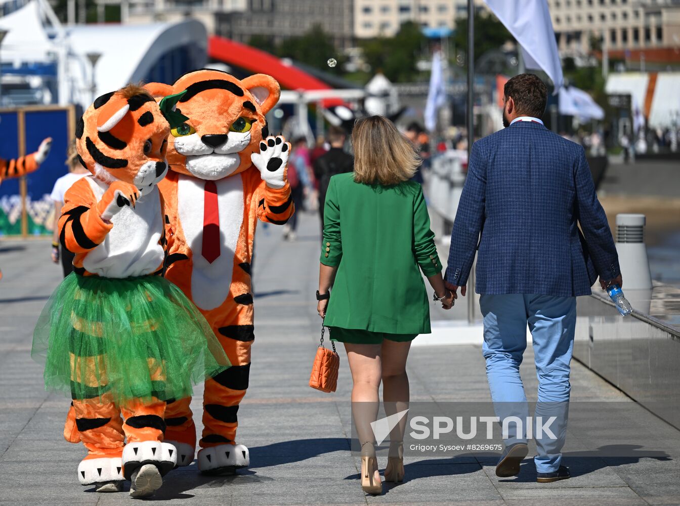 Russia EEF Sidelines