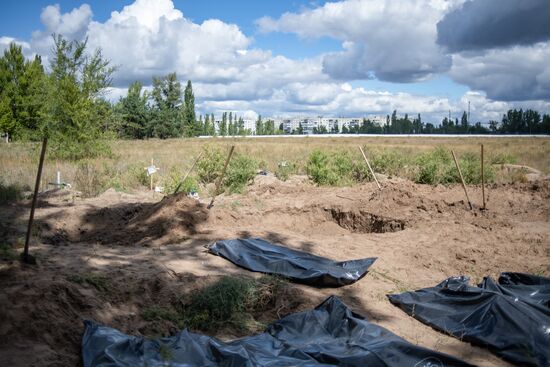 LPR Russia Ukraine Military Operation Reburial