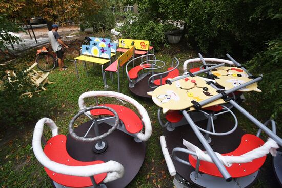Ukraine Russia Military Operation Kindergarten Repair