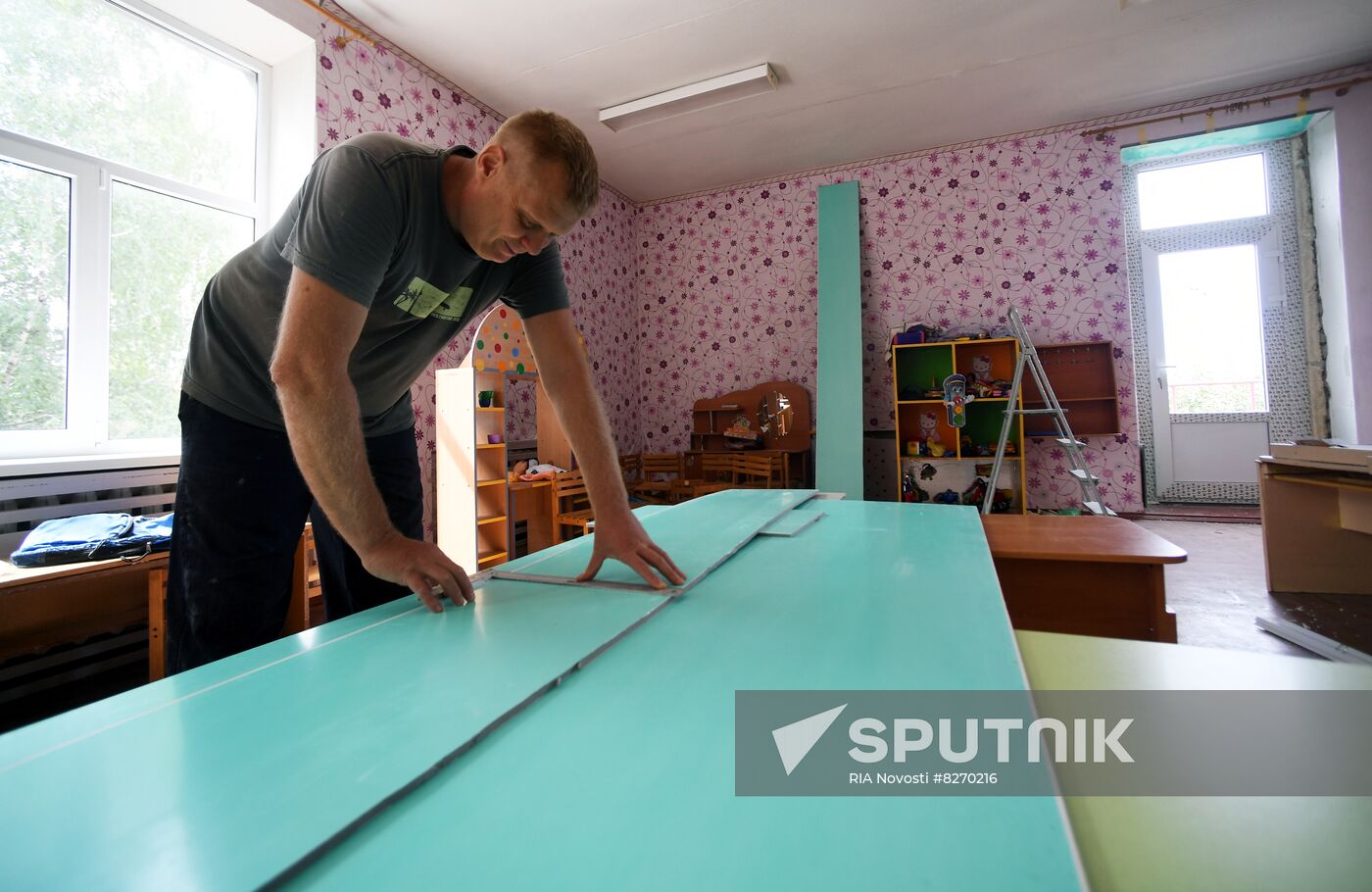 Ukraine Russia Military Operation Kindergarten Repair