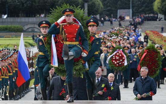 Russia WWII Leningrad Siege Memorial Day