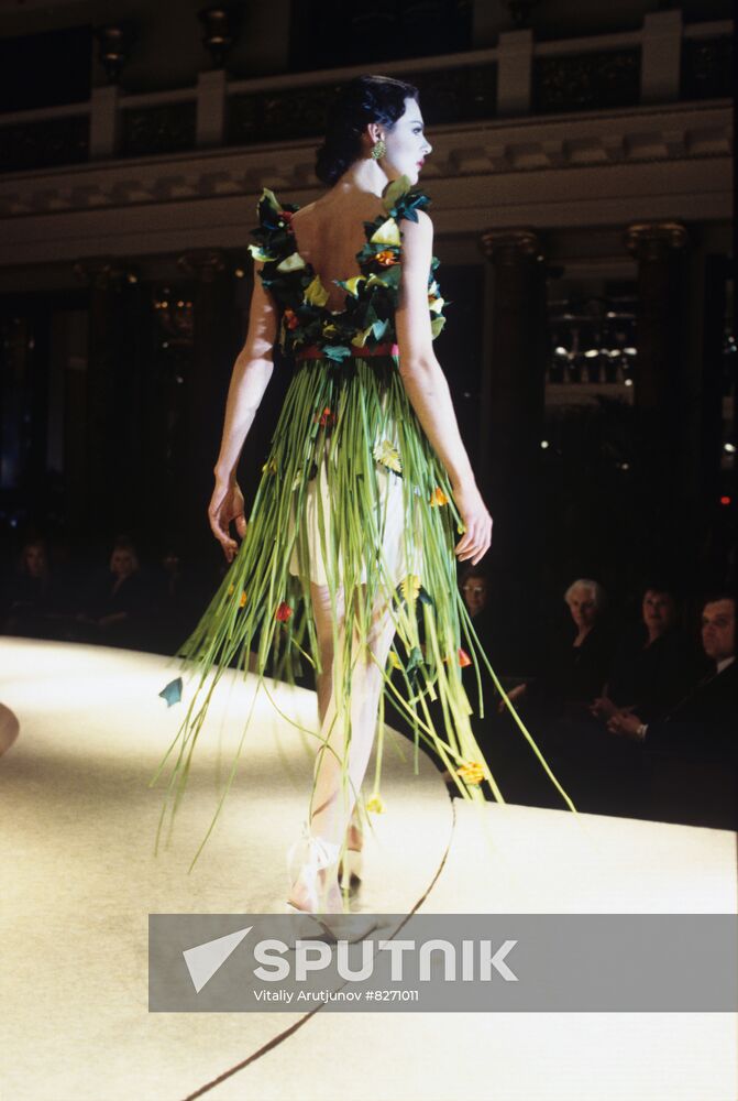 Fashion show by French designers