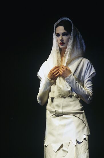 Fashion show by French designers