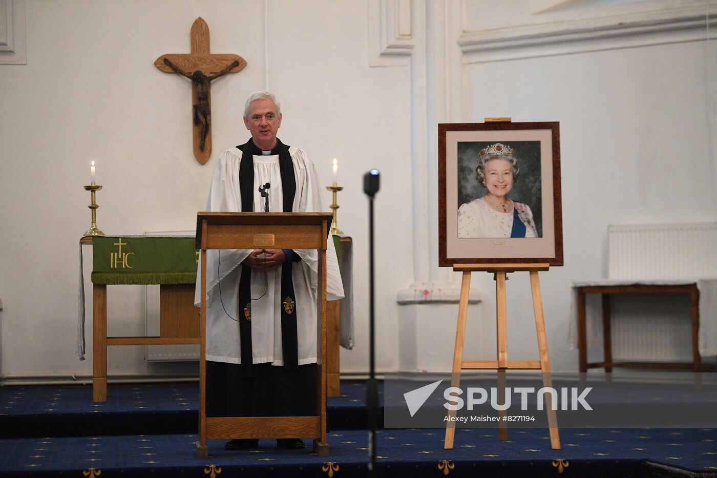 Russia Britain Queen Elizabeth II Death Prayer