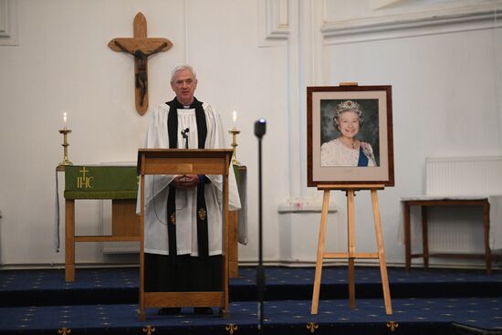 Russia Britain Queen Elizabeth II Death Prayer