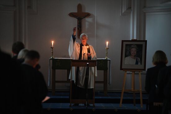 Russia Britain Queen Elizabeth II Death Prayer