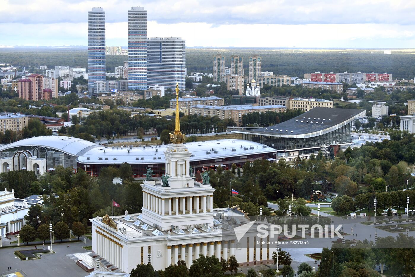 Russia Ferris Wheel Opening
