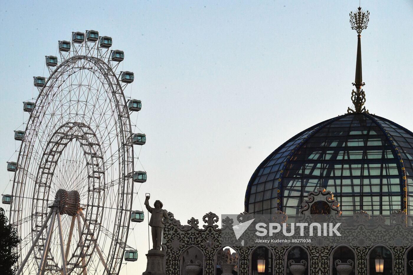 Russia Ferris Wheel Opening