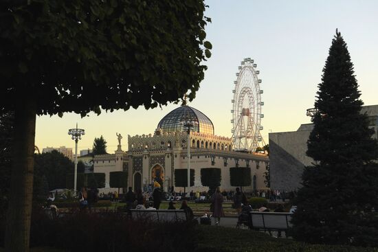 Russia Ferris Wheel Opening