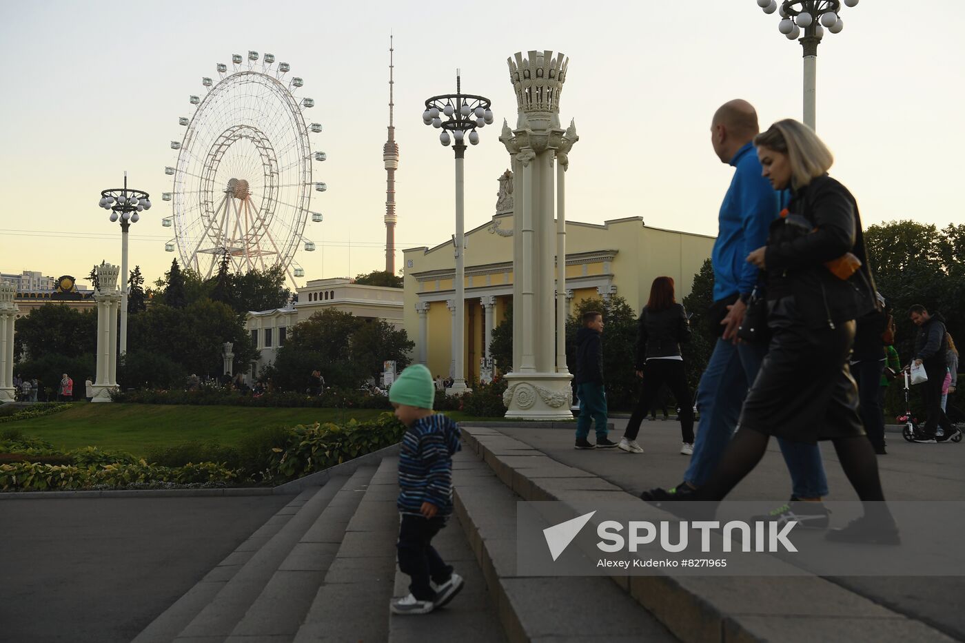 Russia Ferris Wheel Opening