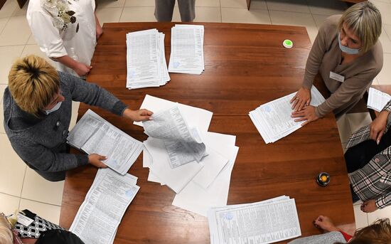 Russia Elections Single Voting Day Vote Counting