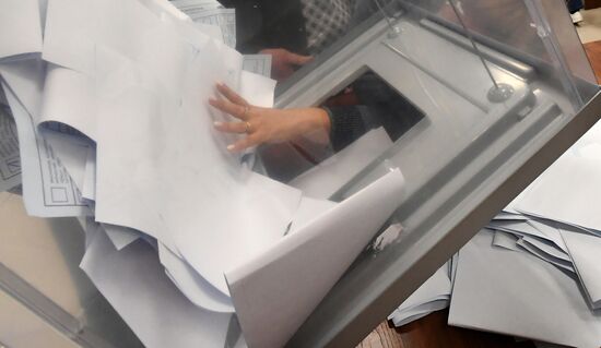 Russia Elections Single Voting Day Vote Counting