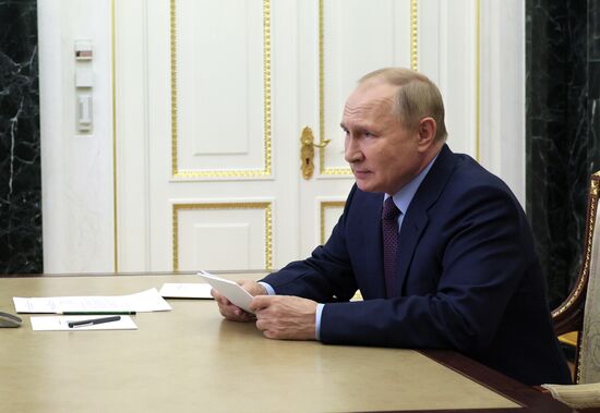 Russia Putin Economy