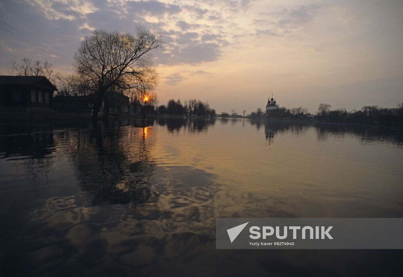 Sunset on Dnieper