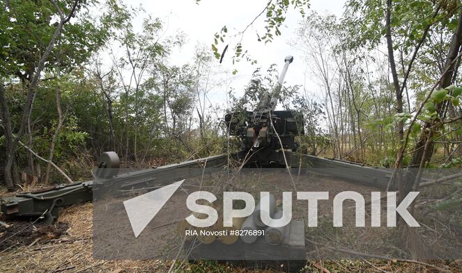 Russian servicemen fire a howitzer at Ukrainian positions, as Russia's military operation in Ukraine continues, in Zaporizhzhia region, partially controlled by pro-Russian troops, Ukraine. Location: Ukraine, Zaporizhzhia region. Author: RIA Novosti/Sputnik. Ukraine Russia Military Operation Artillery Unit