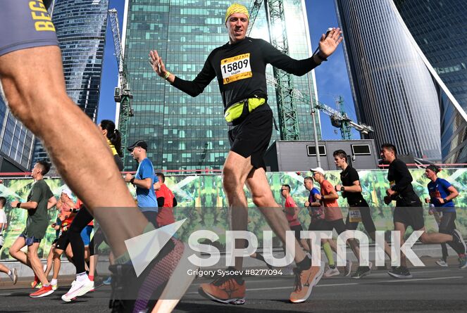 Runners make their way during the Moscow marathon, in Moscow, Russia. Location: Russia, Moscow. Author: Grigory Sysoev/Sputnik. Russia Moscow Marathon