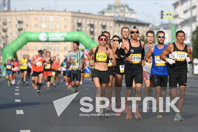 Runners make their way during the Moscow marathon, in Moscow, Russia. Location: Russia, Moscow. Author: Alexey Maishev/Sputnik. Russia Moscow Marathon