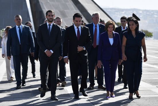 Armenia US Pelosi