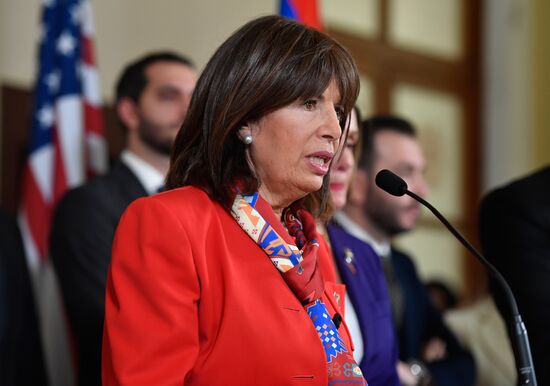Armenia US Pelosi