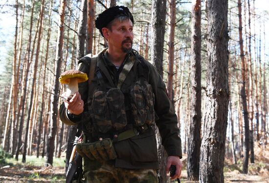 DPR Russia Ukraine Military Operation Cossacks