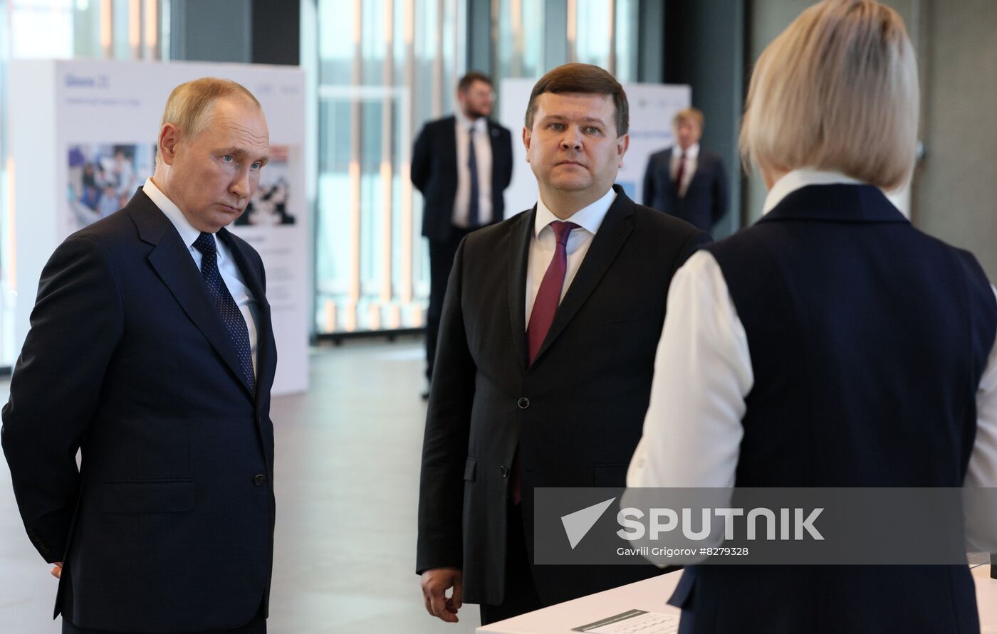 Russia Putin Northwestern Federal District