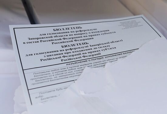 DPR LPR Ukraine Russia Joining Referendum Ballots