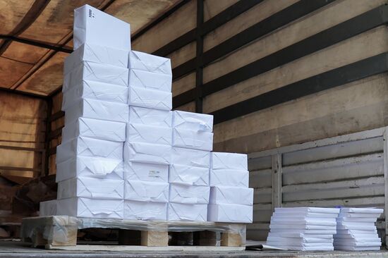 DPR LPR Ukraine Russia Joining Referendum Ballots