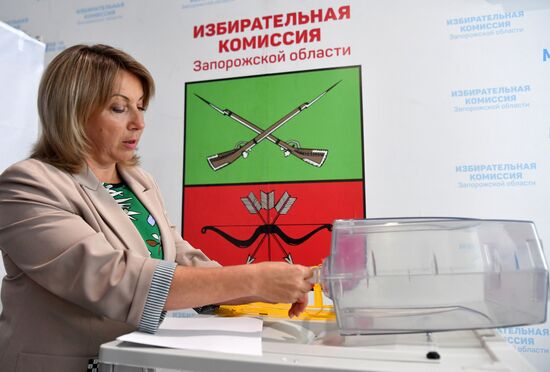 DPR LPR Ukraine Russia Joining Referendum Preparations