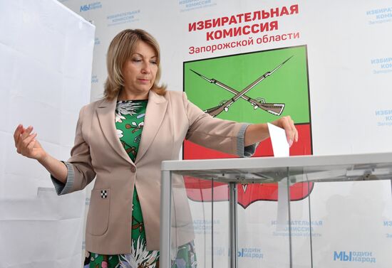 DPR LPR Ukraine Russia Joining Referendum Preparations