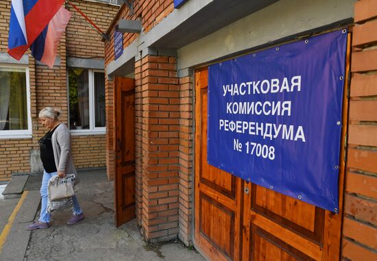 DPR LPR Ukraine Russia Joining Referendum Preparations
