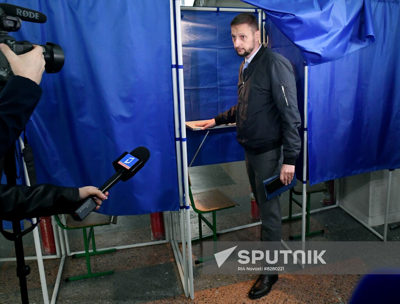 DPR LPR Ukraine Russia Joining Referendum Preparations