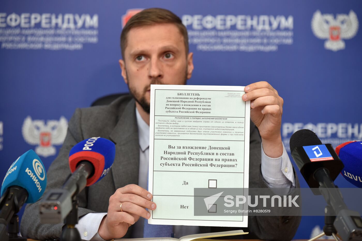 DPR LPR Ukraine Russia Joining Referendum Ballots