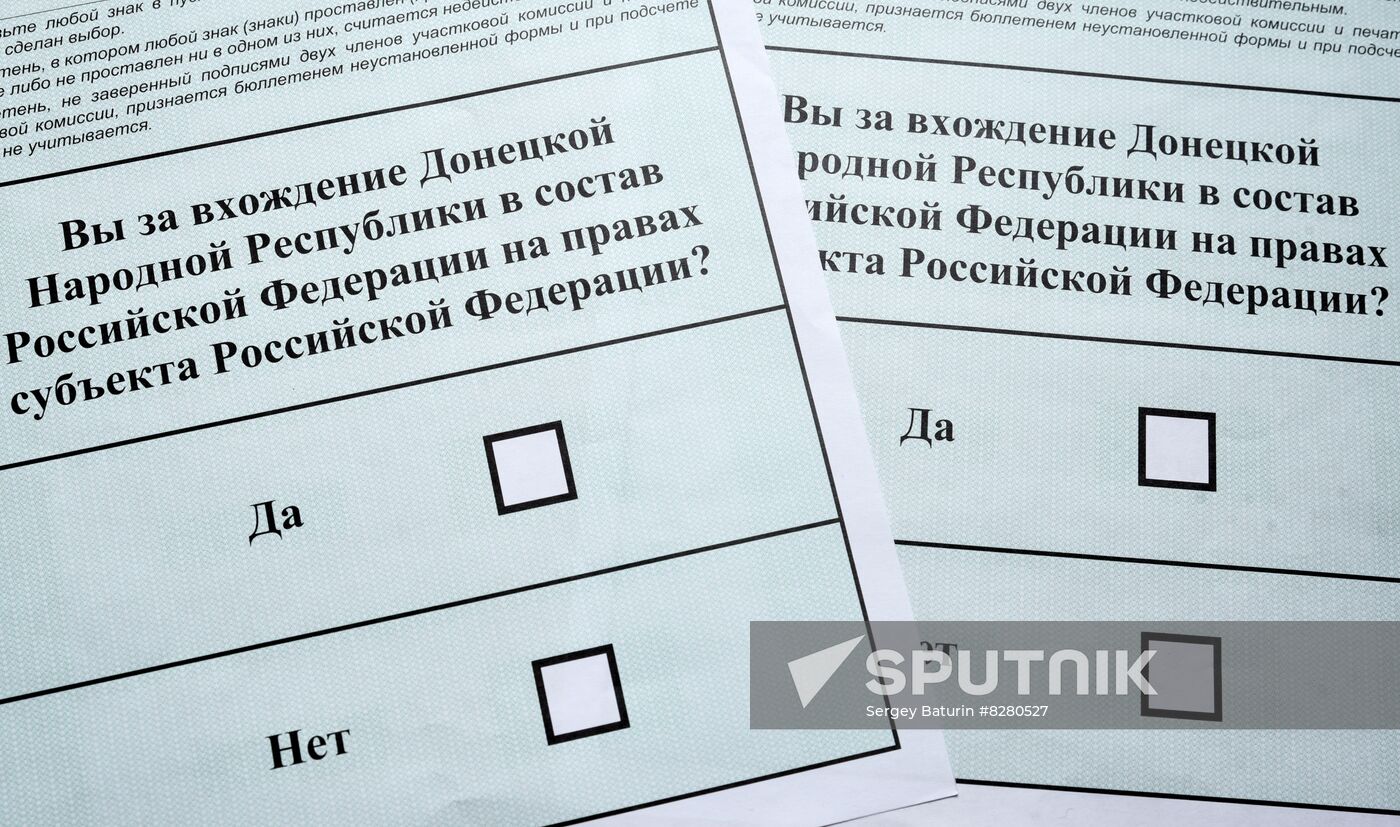 DPR LPR Ukraine Russia Joining Referendum Ballots