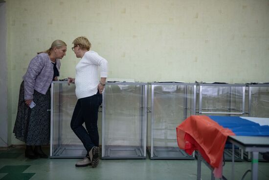 DPR LPR Ukraine Russia Joining Referendum Preparations