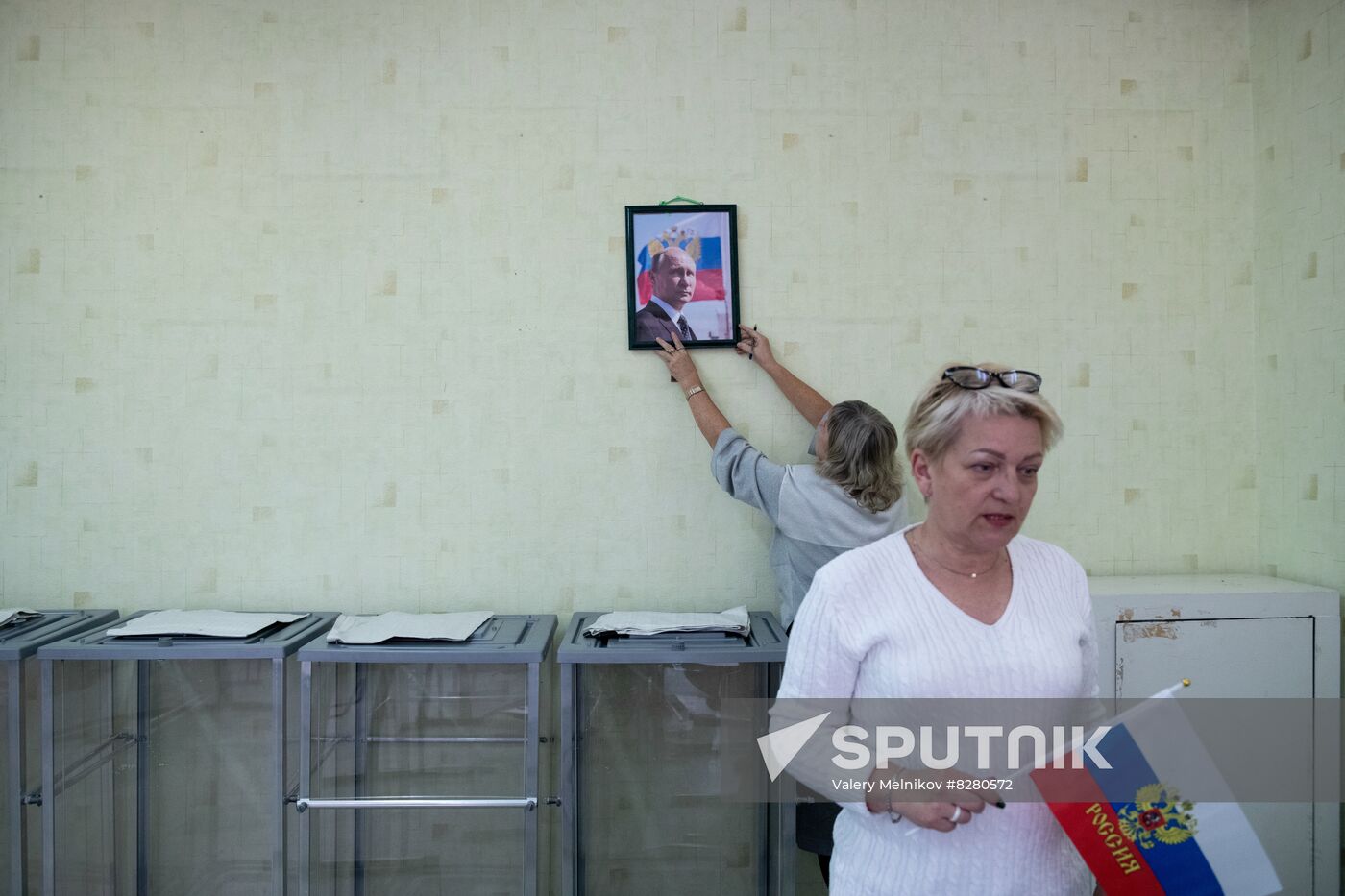 DPR LPR Ukraine Russia Joining Referendum Preparations