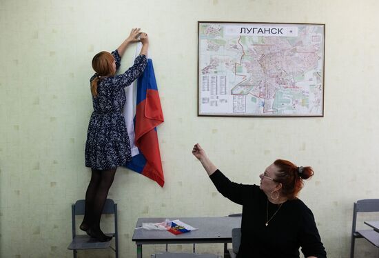 DPR LPR Ukraine Russia Joining Referendum Preparations