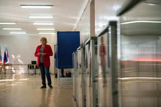 DPR LPR Ukraine Russia Joining Referendum Preparations
