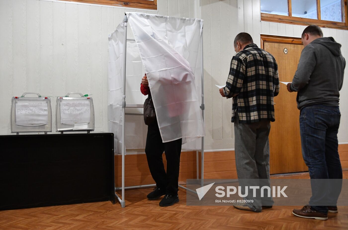 Ukraine Russia Joining Referendum