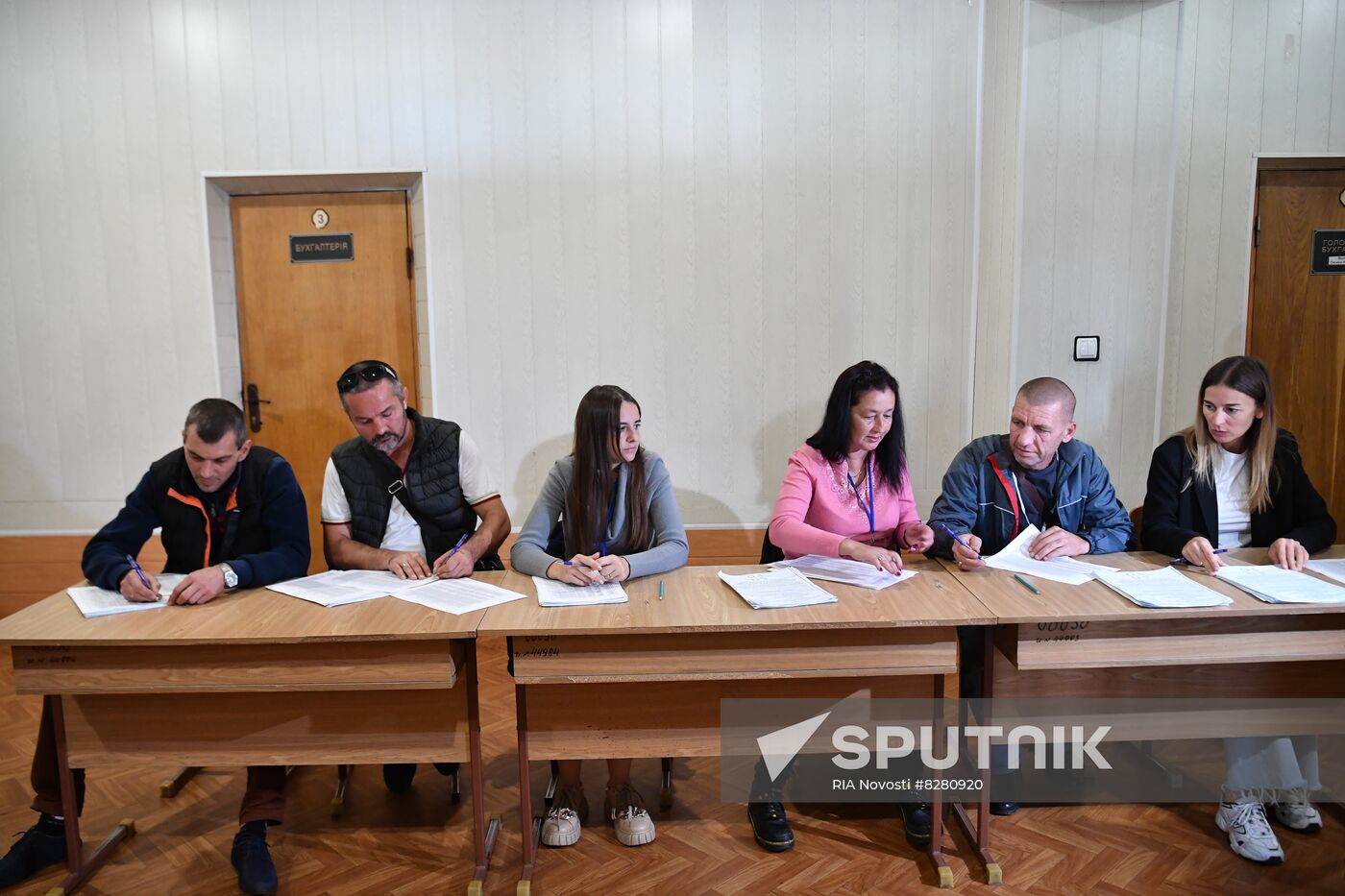 Ukraine Russia Joining Referendum