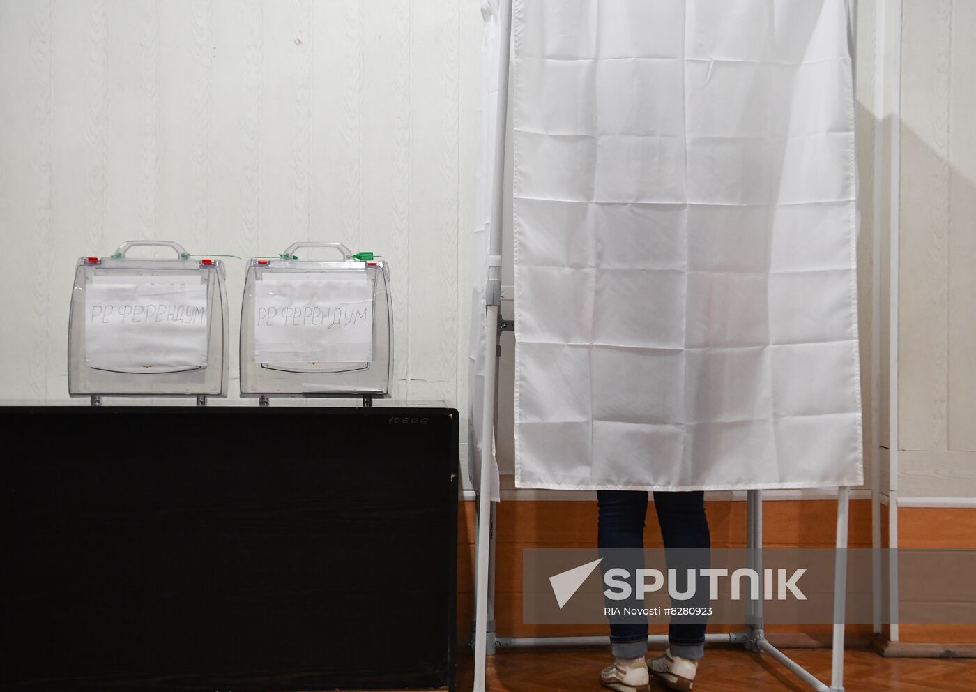 Ukraine Russia Joining Referendum