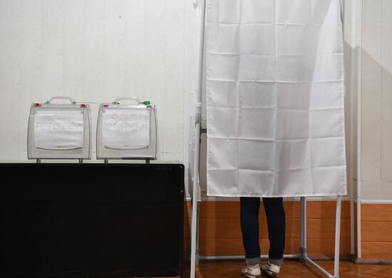Ukraine Russia Joining Referendum