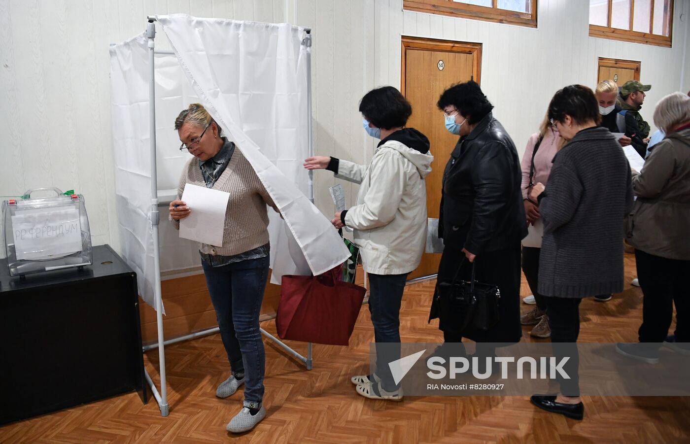 Ukraine Russia Joining Referendum