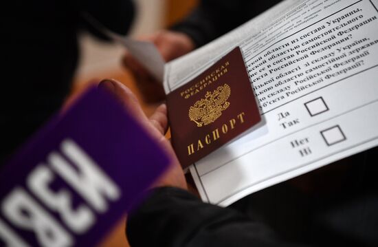 Ukraine Russia Joining Referendum