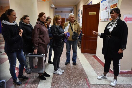 DPR LPR Russia Joining Referendum